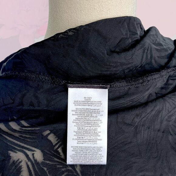 BCBGMAXAZRIA EUC velvet burnout V neck mini in Black Size S - Picture 8 of 8